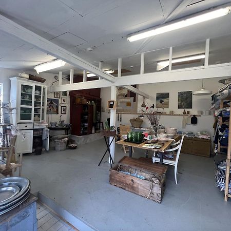 Harrys Hardware Home Brösarp 外观 照片