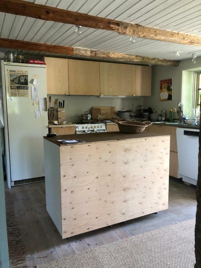 Harrys Hardware Home Brösarp 外观 照片
