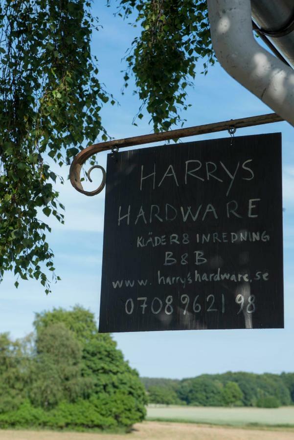 Harrys Hardware Home Brösarp 外观 照片