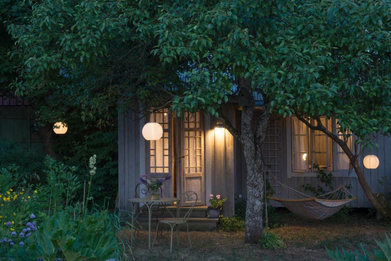 Harrys Hardware Home Brösarp 外观 照片